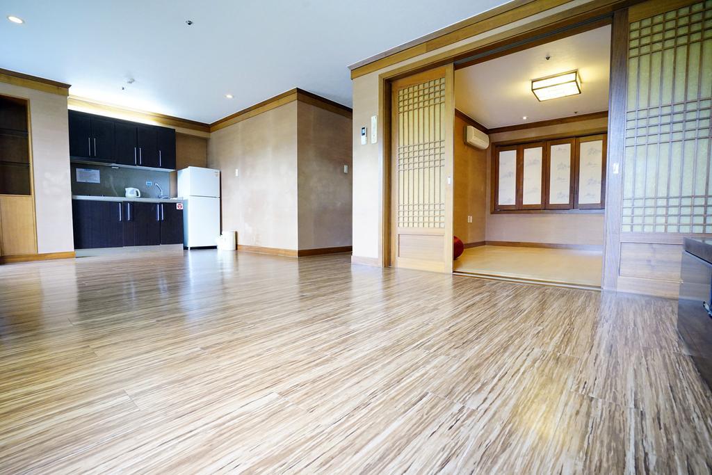 סאוגוויפו Lake Hills Jeju Resort מראה חיצוני תמונה