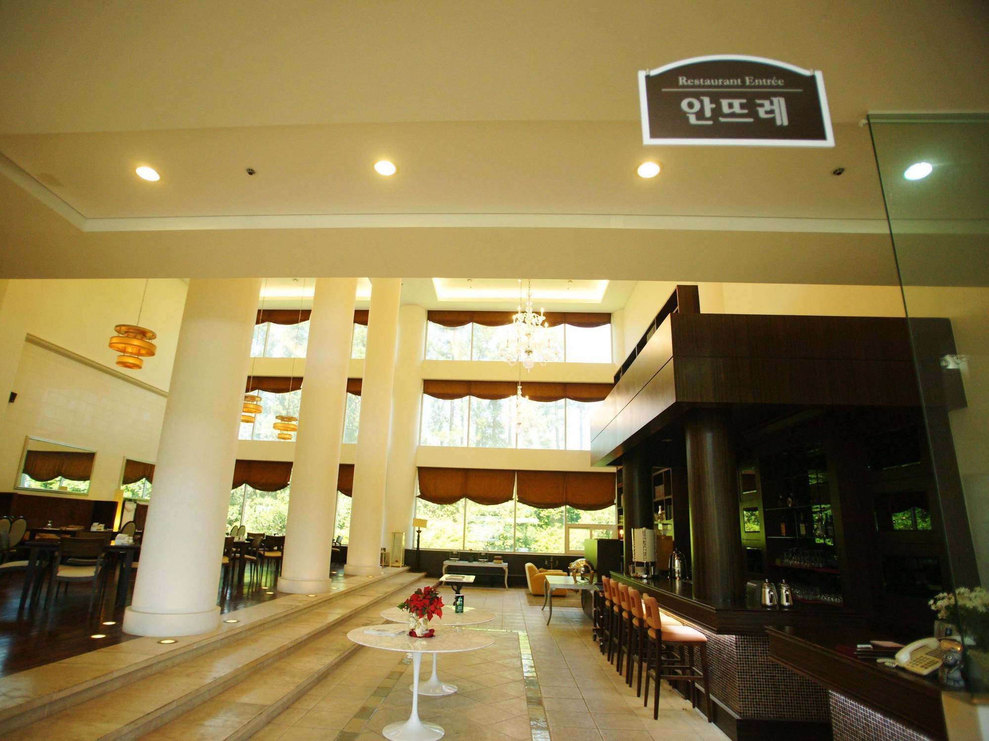 סאוגוויפו Lake Hills Jeju Resort מראה חיצוני תמונה