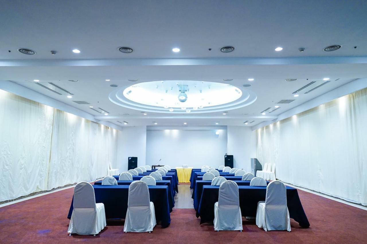 סאוגוויפו Lake Hills Jeju Resort מראה חיצוני תמונה